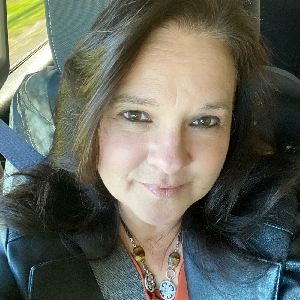 Meet your Posher, Gina
